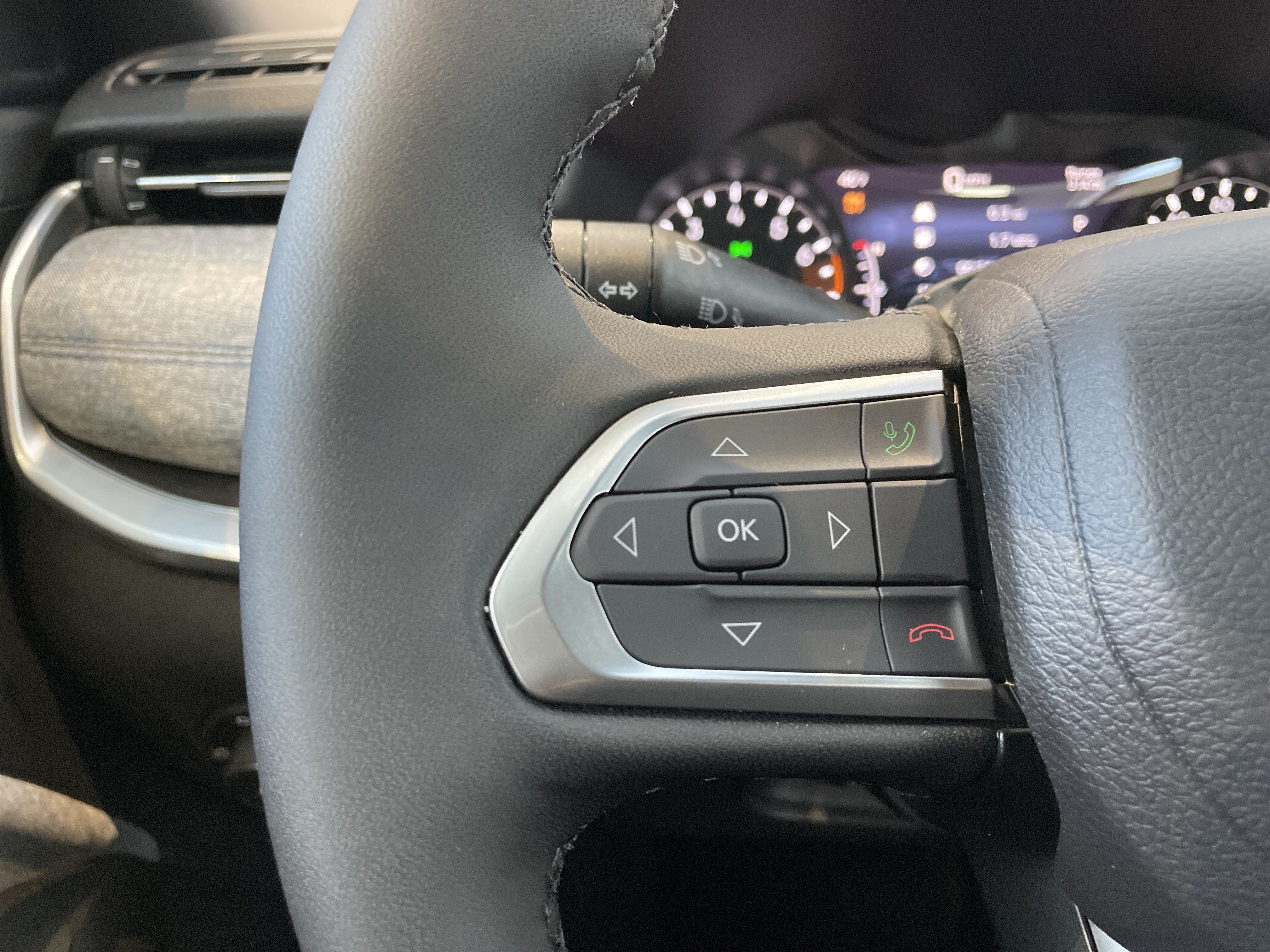 Certified 2026 Jeep Compass Latitude AWD/4WD image 19