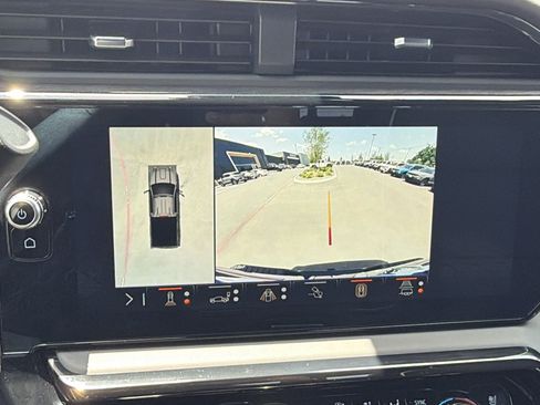 Used 2025 GMC Sierra 2500 AT4X AWD/4WD image 25