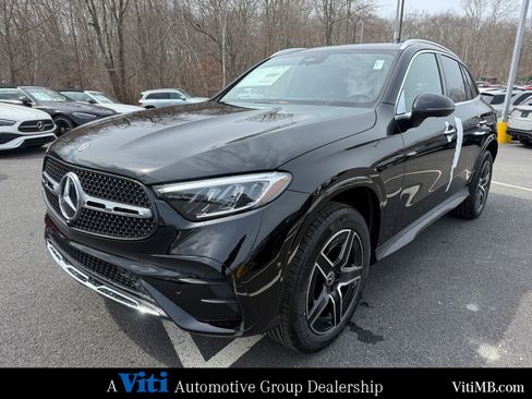 Used 2026 Mercedes-Benz GLC 300 4MATIC image 4