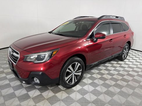 Used 2019 Subaru Outback 2.5i Limited AWD/4WD image 8