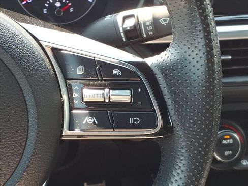 Used 2023 Kia Forte GT-Line FWD image 13