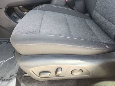 Used 2025 GMC Acadia Elevation FWD image 24