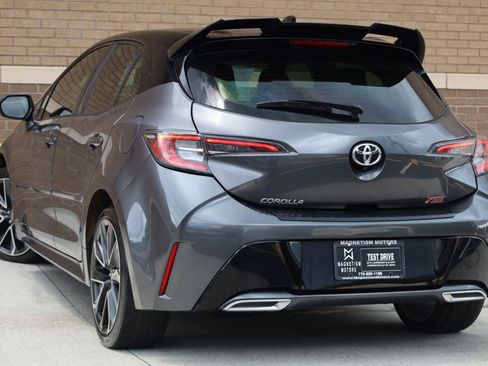 Used 2022 Toyota Corolla XSE FWD image 8