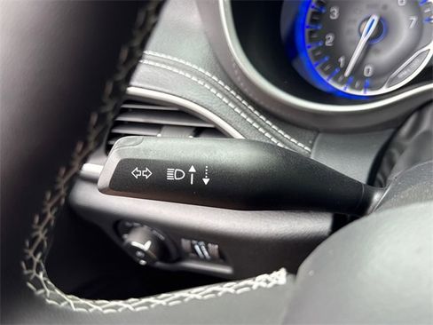 New 2026 Chrysler Pacifica Select image 17