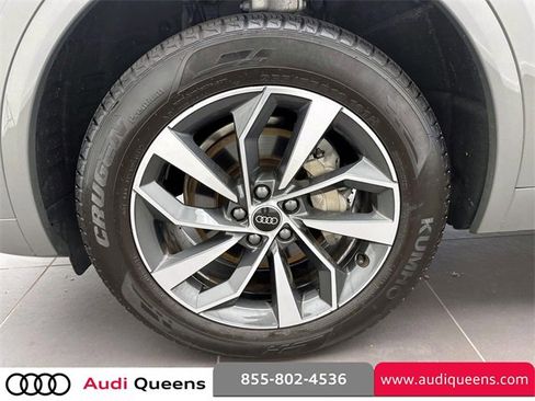 Certified 2023 Audi Q5 2.0T Premium w/ Convenience Package image 9