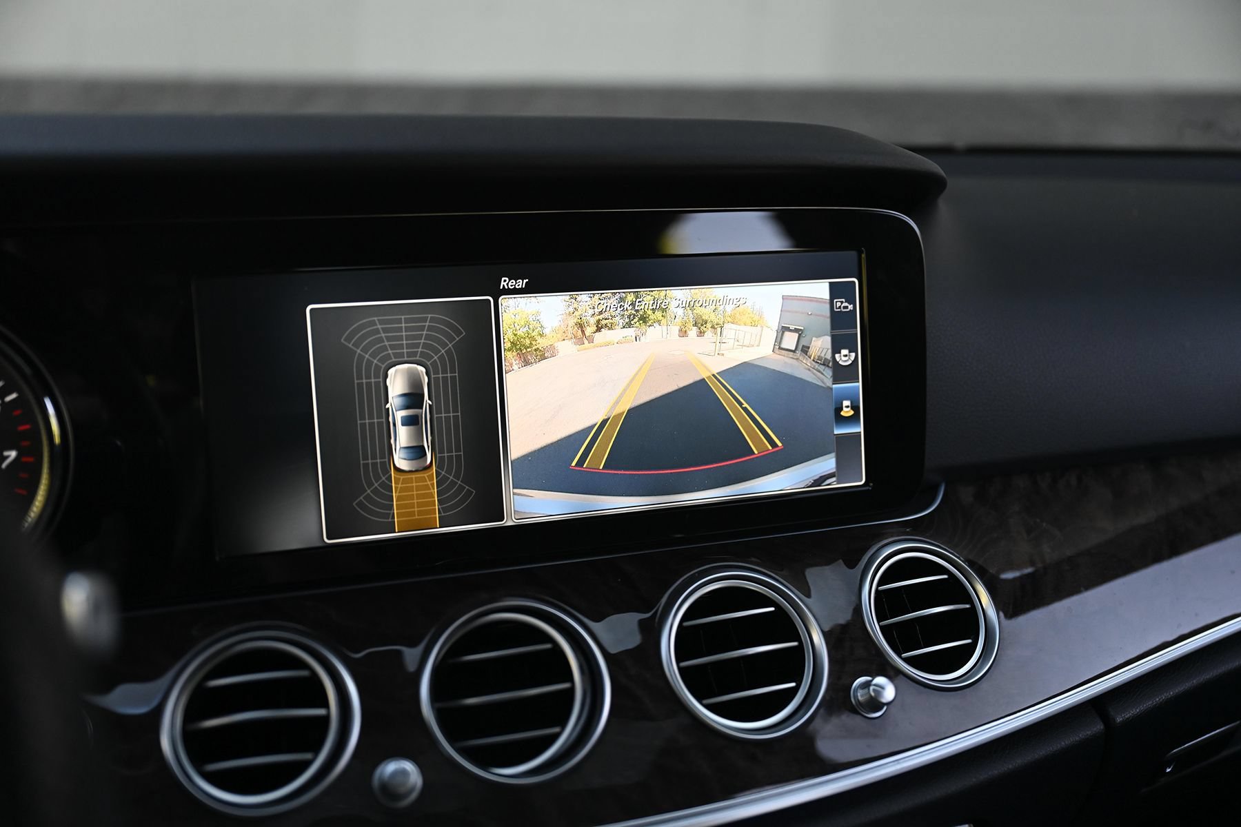 Used 2017 Mercedes-Benz E 300 image 31
