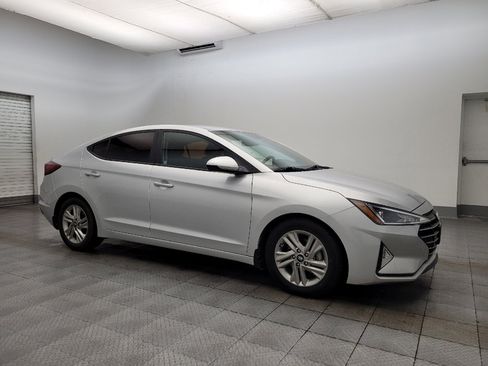 Used 2019 Hyundai Elantra SEL image 11