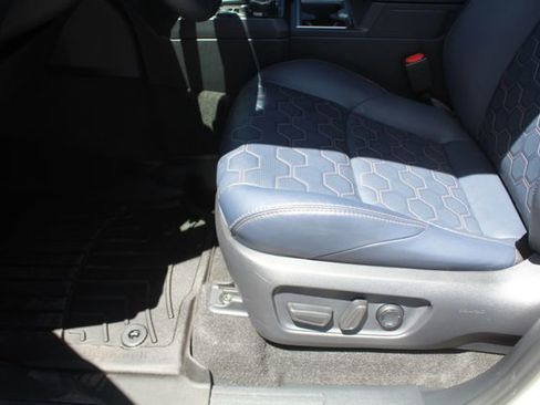 Used 2026 Toyota 4Runner Platinum AWD/4WD image 40