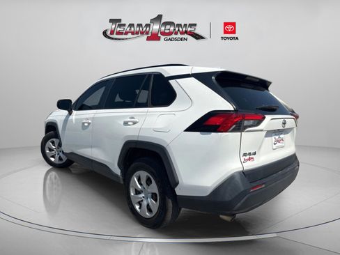 Used 2019 Toyota RAV4 LE FWD image 6