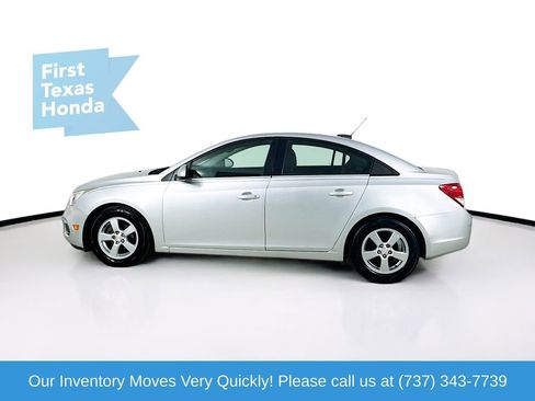 Used 2016 Chevrolet Cruze LT w/ Sun And Sound Package FWD image 4