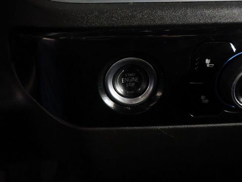 Used 2024 Chevrolet Silverado 1500 LT image 33