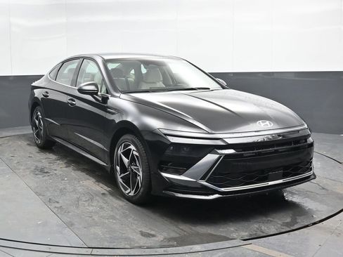 New 2026 Hyundai Sonata SEL FWD image 4