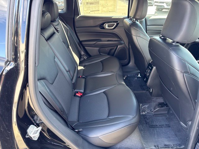 New 2026 Jeep Compass Latitude AWD/4WD image 24