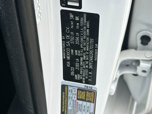 Used 2024 Kia Forte LXS w/ LXS Technology Package FWD image 27