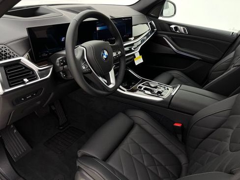 Used 2026 BMW X5 xDrive50e w/ Premium Package AWD/4WD image 9