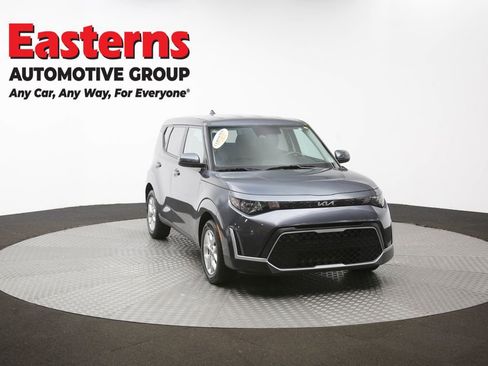Used 2025 Kia Soul LX w/ LX Technology Package FWD image 50