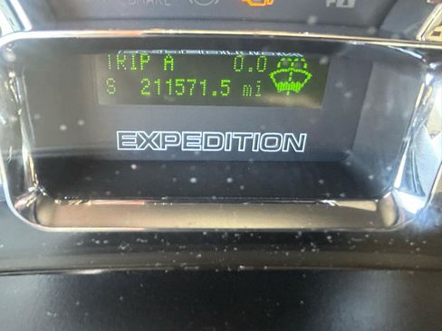 Used 2010 Ford Expedition EL Limited AWD/4WD image 23