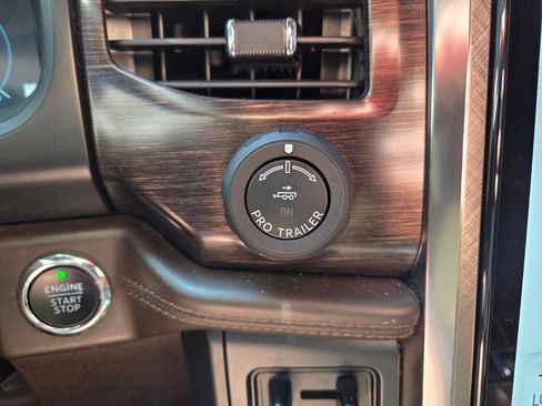 Used 2022 Ford Expedition King Ranch RWD image 32