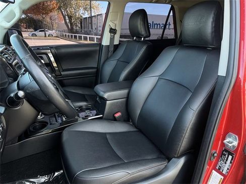 Used 2023 Toyota 4Runner 40th Anniversary SE image 28