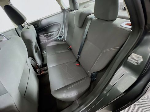 Used 2017 Ford Fiesta SE image 21