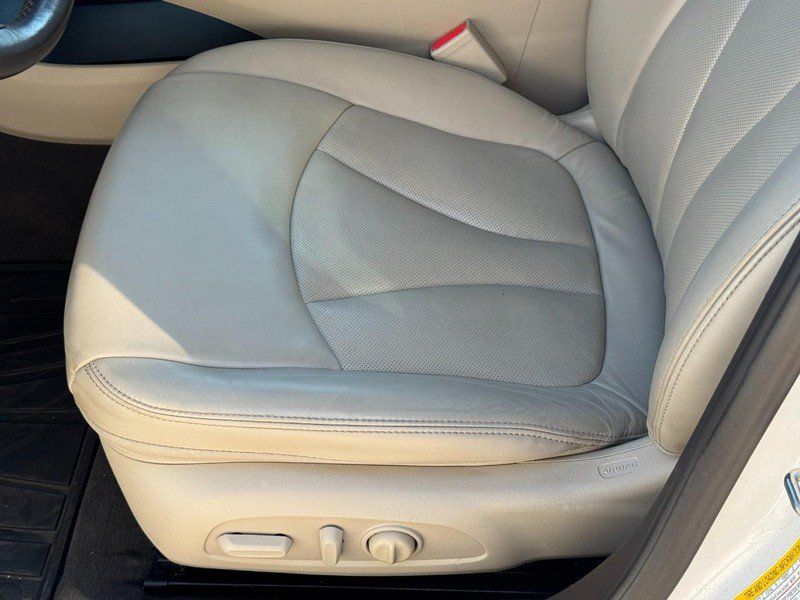 Used 2019 Buick LaCrosse Essence w/ Sun and Shade Package AWD/4WD image 24