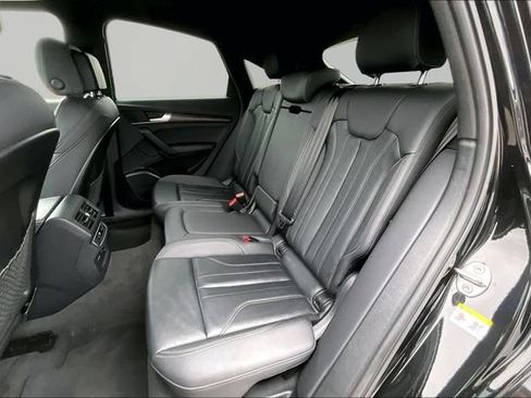 Used 2023 Audi Q5 2.0T Premium Plus w/ Premium Plus Package AWD/4WD image 28