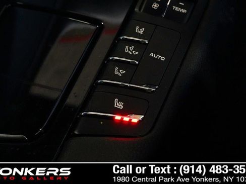 Used 2016 Porsche Panamera 4 Edition image 37