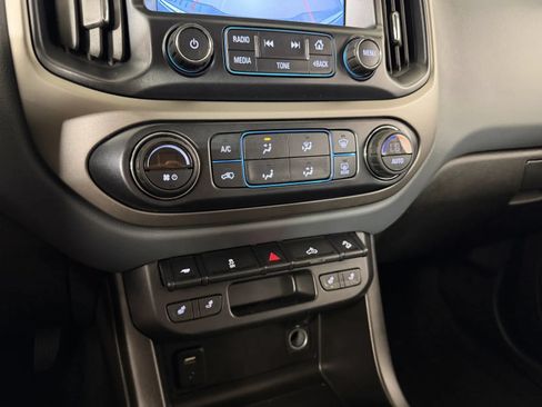 Used 2016 Chevrolet Colorado Z71 AWD/4WD image 23