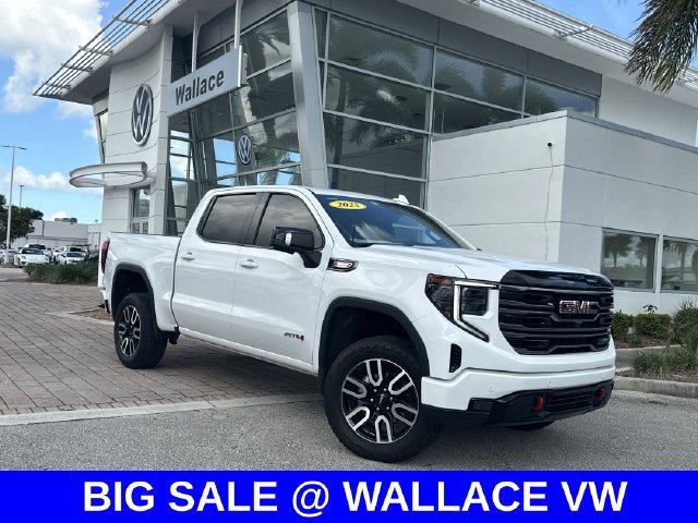 Used 2025 GMC Sierra 1500 AT4 w/ Technology Package AWD/4WD image 1