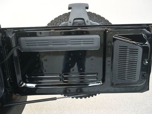 Used 2023 Ford Bronco Wildtrak AWD/4WD image 36
