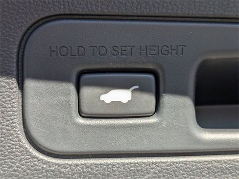 Used 2022 Acura MDX A-Spec image 13