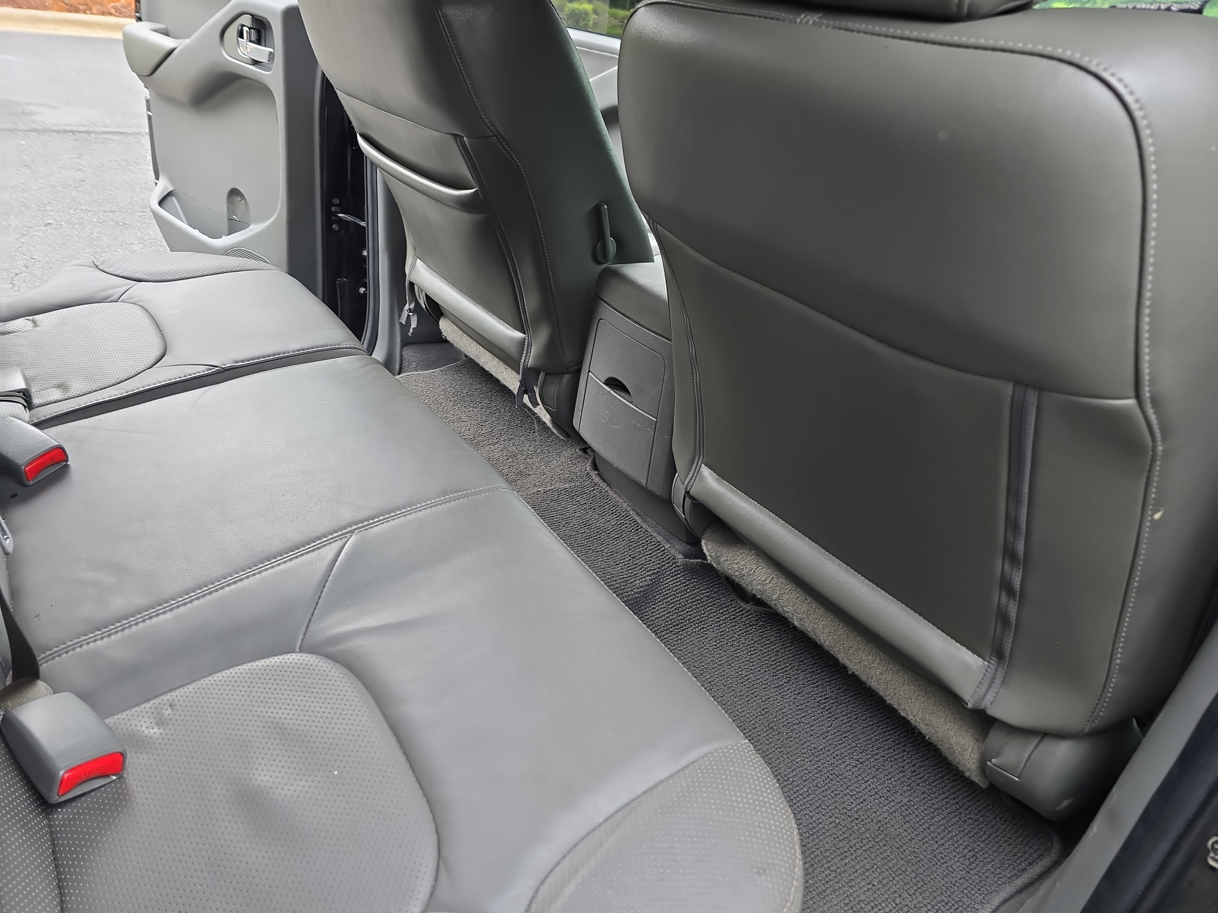 Used 2019 Nissan Frontier SL RWD image 11
