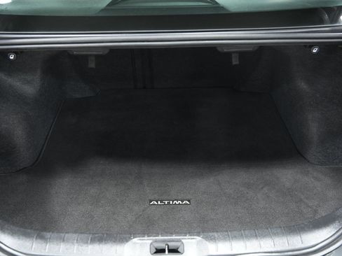 Used 2024 Nissan Altima 2.5 SV image 13