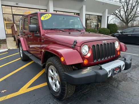 Used 2013 Jeep Wrangler Unlimited Sahara w/ Dual Top Group image 9