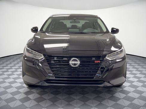 Used 2025 Nissan Sentra SR w/ Midnight Edition FWD image 6
