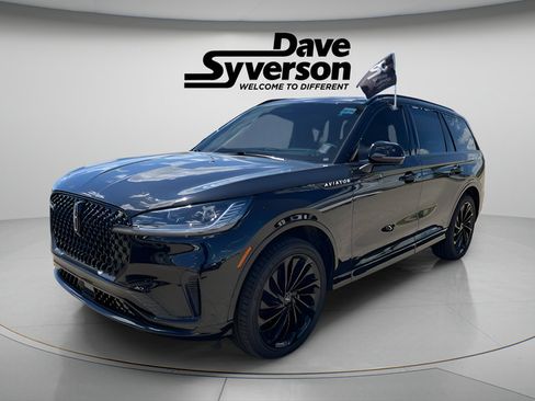 Used 2026 Lincoln Aviator Reserve w/ Jet Appearance Package AWD/4WD image 1