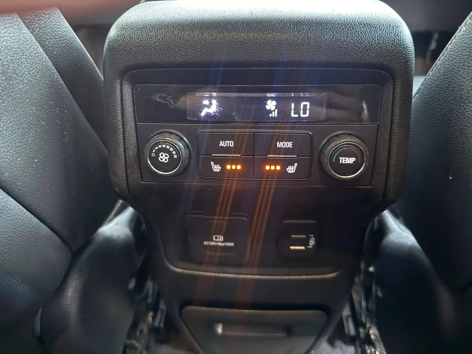 Used 2019 GMC Acadia Denali w/ Technology Package FWD image 25