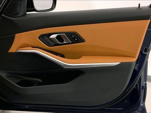 Certified 2024 BMW 330i xDrive Sedan w/ Convenience Package image 25