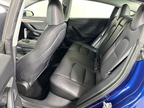 Used 2023 Tesla Model 3 Standard Range image 23