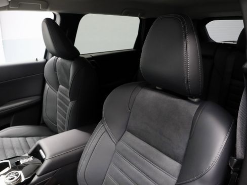 New 2026 Mitsubishi Outlander SE image 18