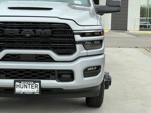 New 2026 RAM 3500 Laramie AWD/4WD image 11