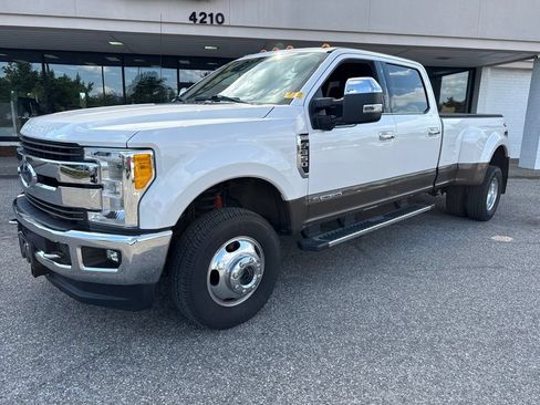 Used 2017 Ford F350 King Ranch w/ Tow Technology Bundle AWD/4WD image 9