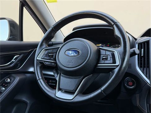 Used 2018 Subaru Crosstrek 2.0i Limited w/ Popular Package #2 AWD/4WD image 8