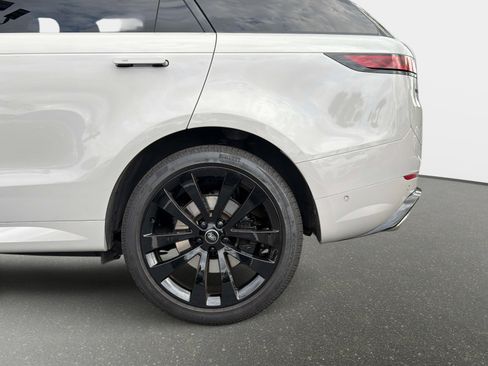 Used 2025 Land Rover Range Rover Sport Dynamic SE AWD/4WD image 15