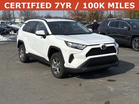 Used 2025 Toyota RAV4 XLE image 1