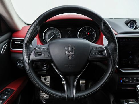 Certified 2023 Maserati Ghibli Modena RWD image 18