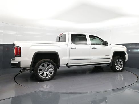Used 2018 GMC Sierra 1500 Denali w/ Denali Ultimate Package image 8