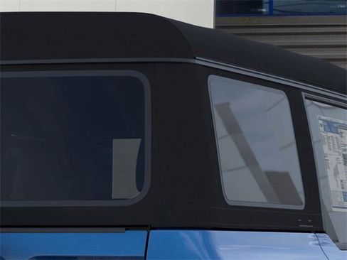 New 2025 Ford Bronco 4-Door image 25