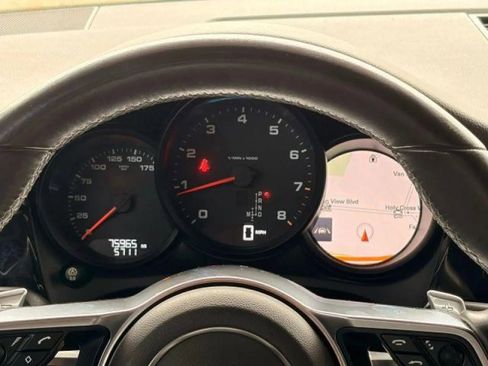 Used 2017 Porsche Macan AWD/4WD image 34