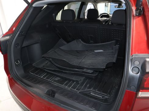 Used 2024 Chevrolet Equinox LT w/ LPO, Floor Liner Package image 19